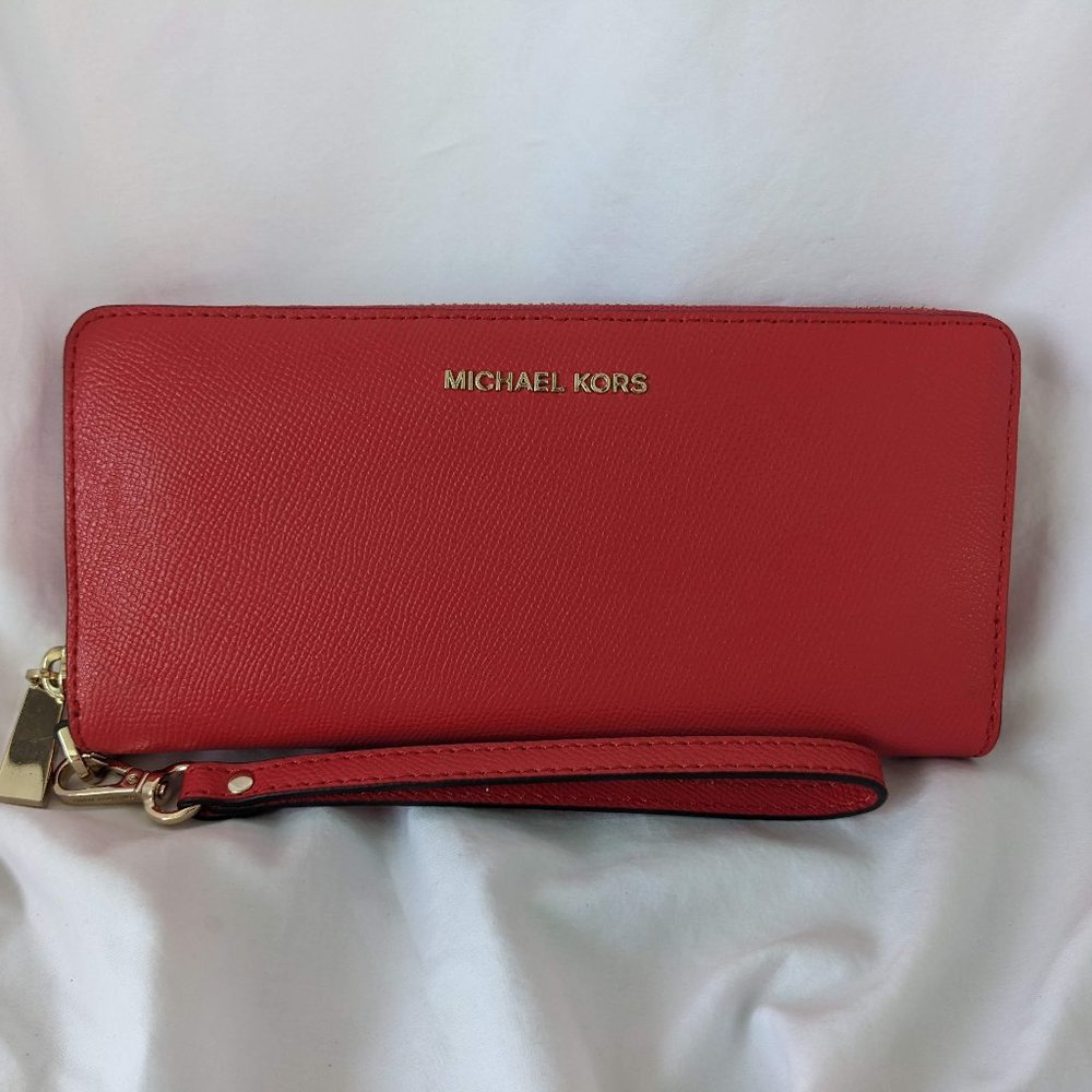 Michael Kors Coral Wallet